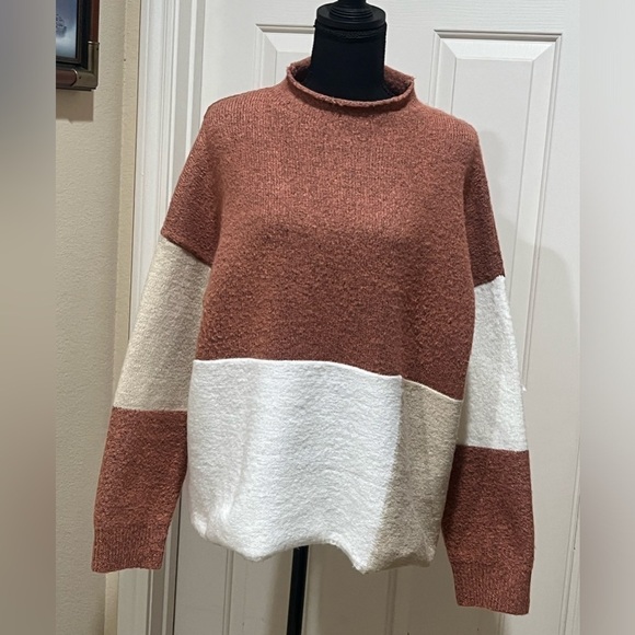 PINK LILY MOCK NECK COLOR BLOCK PULL OVER SWEATER SIZE M - Picture 1 of 9